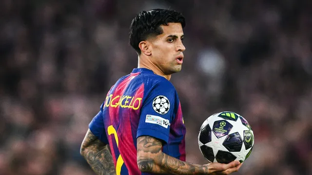 Barcelona mira lateral brasileiro como alternativa a Jo&atilde;o Cancelo