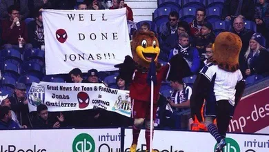 Recuperado de c&acirc;ncer, Guti&eacute;rrez recebe homenagens at&eacute; de rivais do Newcastle