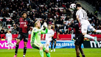 Nice x Reims marca encontro de t&eacute;cnicos jovens e com ideias bem claras em meio a uma tens&atilde;o na Ligue 1
