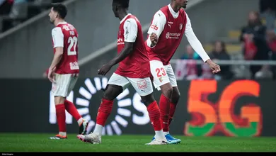 Qarabag escreve saga &eacute;pica, bate o Braga e est&aacute; nas oitavas da Liga Europa