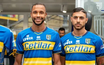 Camisa reserva do Parma faz refer&ecirc;ncia ao hist&oacute;rico t&iacute;tulo da Copa da Uefa de 1998/99