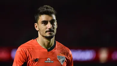 Rafael defende Zubeld&iacute;a e se declara ao S&atilde;o Paulo: &lsquo;Mudou completamente a minha vida&rsquo;