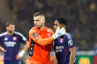 Expuls&atilde;o injusta de Endrick n&atilde;o atrapalha vit&oacute;ria do Lyon, mas liga alerta para a Copa