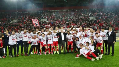 Olympiacos passou por crise, mas confirmou sua primazia com o hepta na Gr&eacute;cia