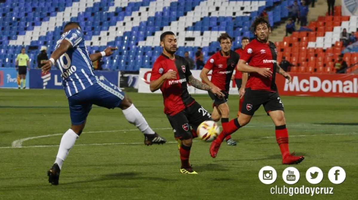 Uma trivela de primeira e sem deixar a bola cair: Tudo isso aconteceu no gola&ccedil;o de Morro Garc&iacute;a