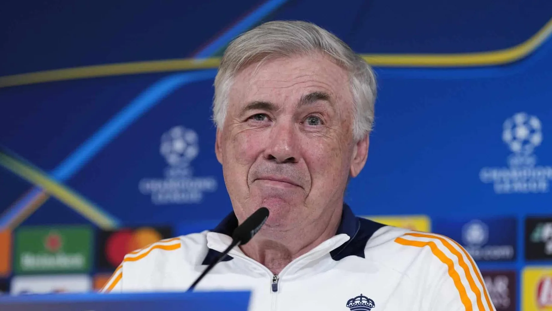 Ancelotti manda indireta &agrave; diretoria do Real Madrid sobre renova&ccedil;&atilde;o de Modrić