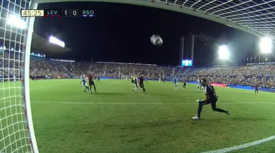 [V&iacute;deo] A chicotada de Chema contra a Real Sociedad &eacute; daqueles gola&ccedil;os para ver em looping