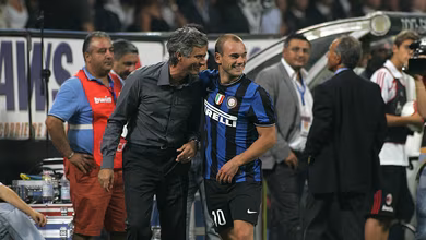 Sneijder: &lsquo;Mourinho era como um pai para mim, e vou lhe dizer o porqu&ecirc;&rsquo;