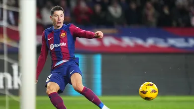 Com Vitor Roque relacionado, Barcelona tenta seguir perseguindo l&iacute;deres da La Liga diante do Las Palmas