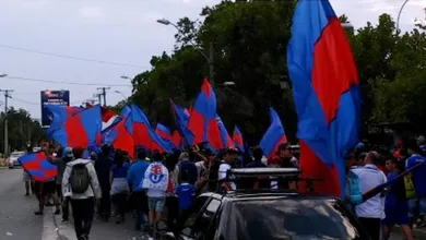 &Uacute;ltimo desejo de menina era ter a barra de La U em seu vel&oacute;rio, e eles lhe deram um belo adeus