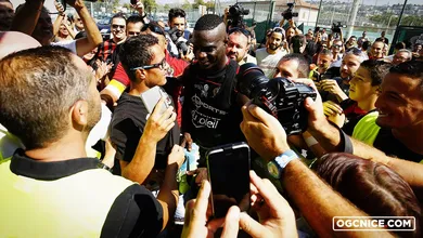 Balotelli ganha outra chance em um Nice que sonha alto