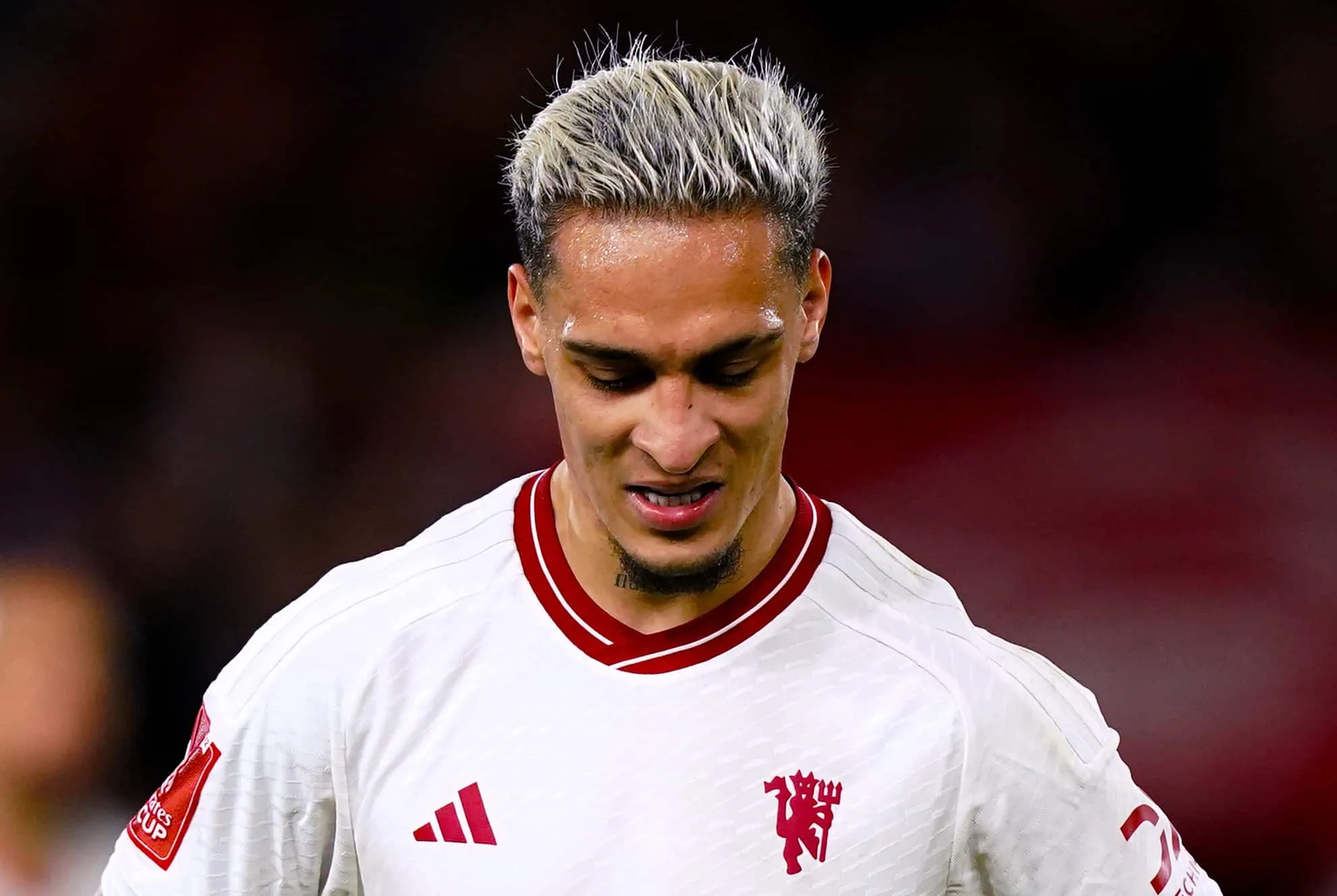 Antony vai de &lsquo;joia&rsquo; de 82 milh&otilde;es a uma das &uacute;ltimas op&ccedil;&otilde;es no ataque do Manchester United
