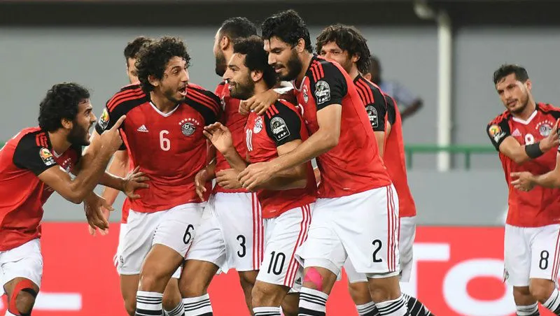 Egito reafirma sua for&ccedil;a na Copa Africana e se classifica superando Gana