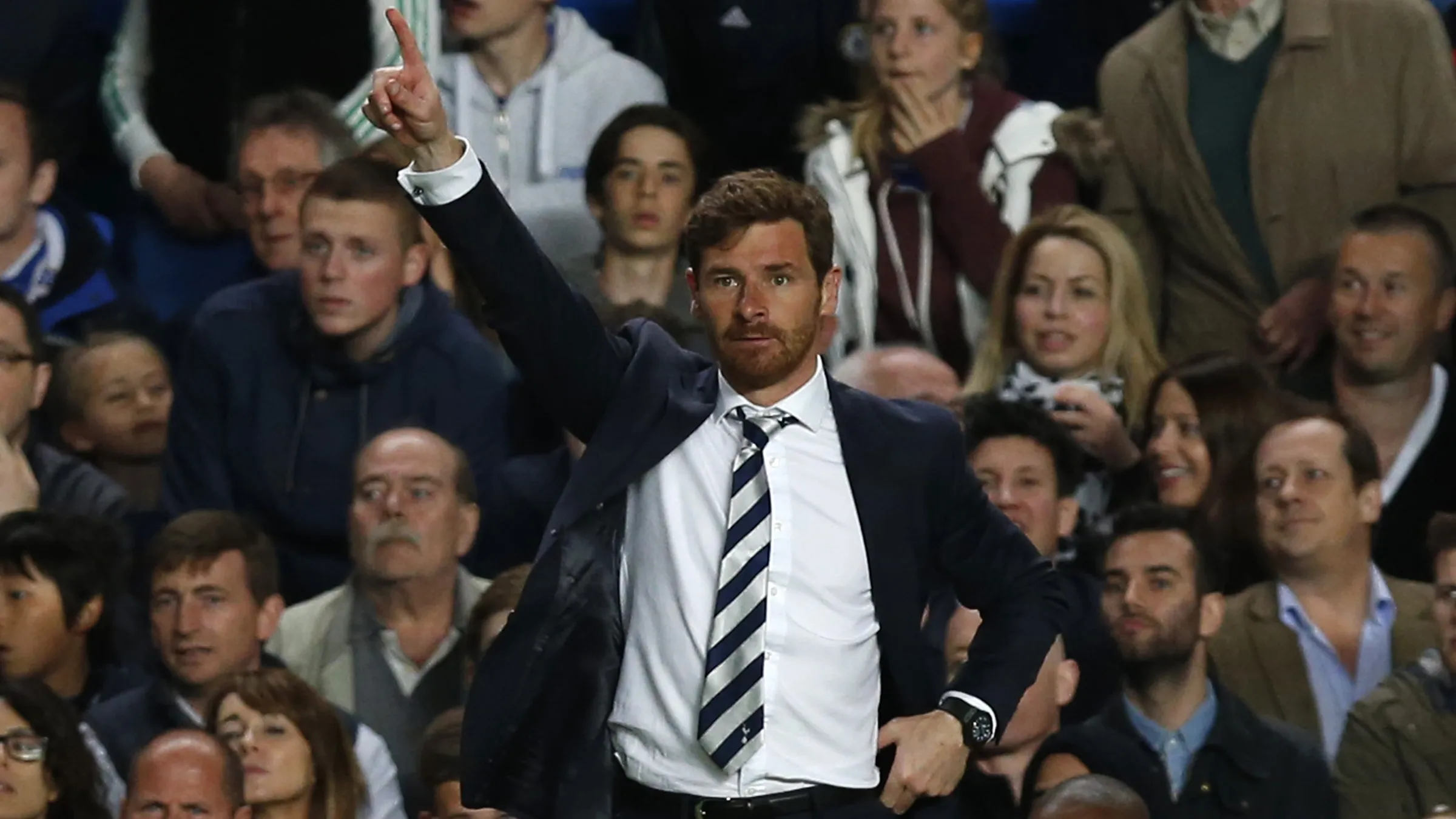 Villas-Boas comanda o Tottenham (AP Photo/Sang Tan)