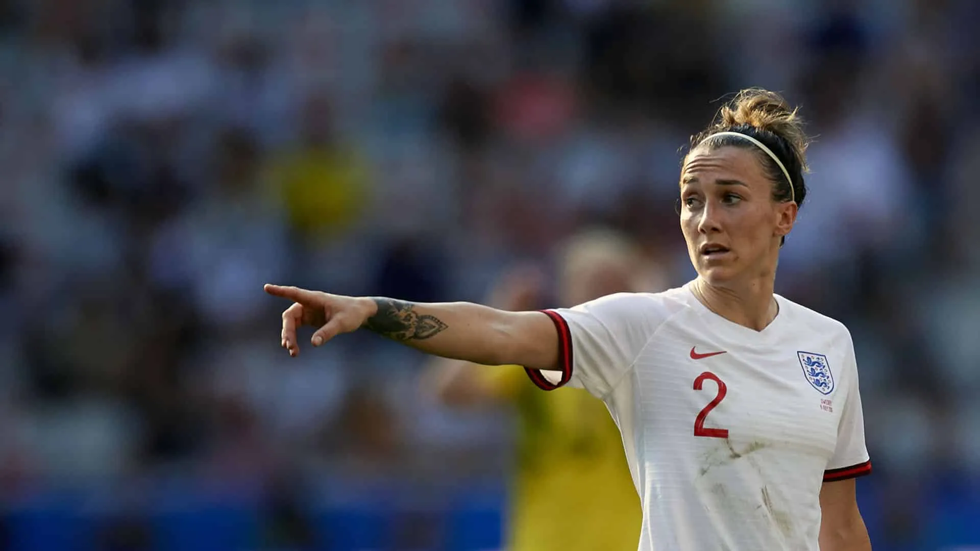 Lucy Bronze: &ldquo;N&atilde;o sou a melhor do mundo, ainda. Talvez eu nunca seja, mas estou me esfor&ccedil;ando para ser melhor&rdquo;
