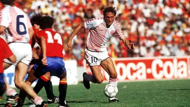 Elkjaer faz 60 anos, e &eacute; dif&iacute;cil explic&aacute;-lo sem recorrer &agrave; fantasia que ele representava