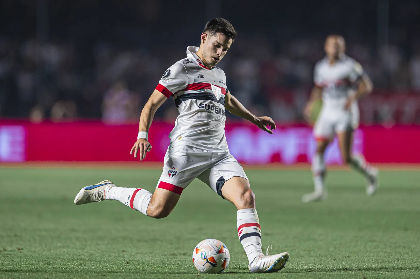 Bobadilla &eacute; d&uacute;vida para a sele&ccedil;&atilde;o paraguaia, e tamb&eacute;m para o S&atilde;o Paulo