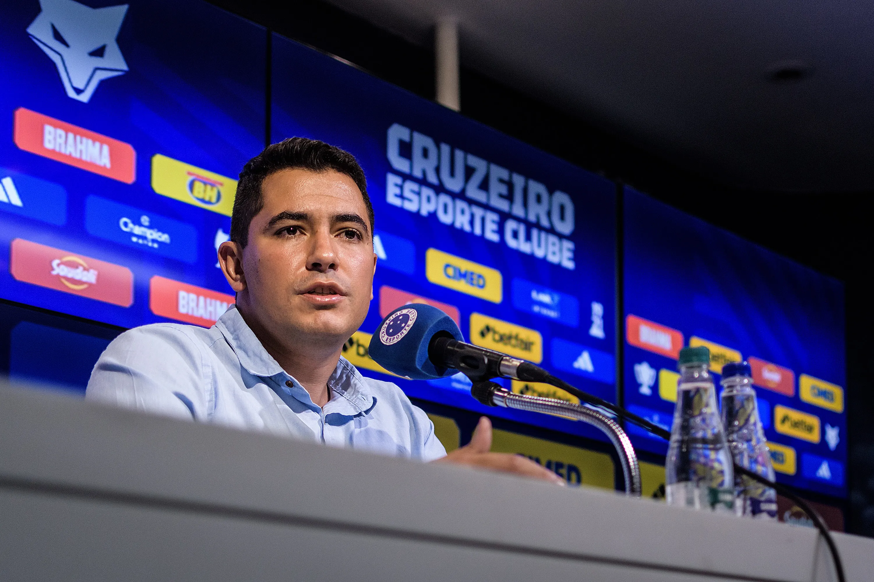 Gilberto, Wesley, Fernando e at&eacute; Everton Ribeiro: diretor comenta atua&ccedil;&atilde;o do Cruzeiro no mercado