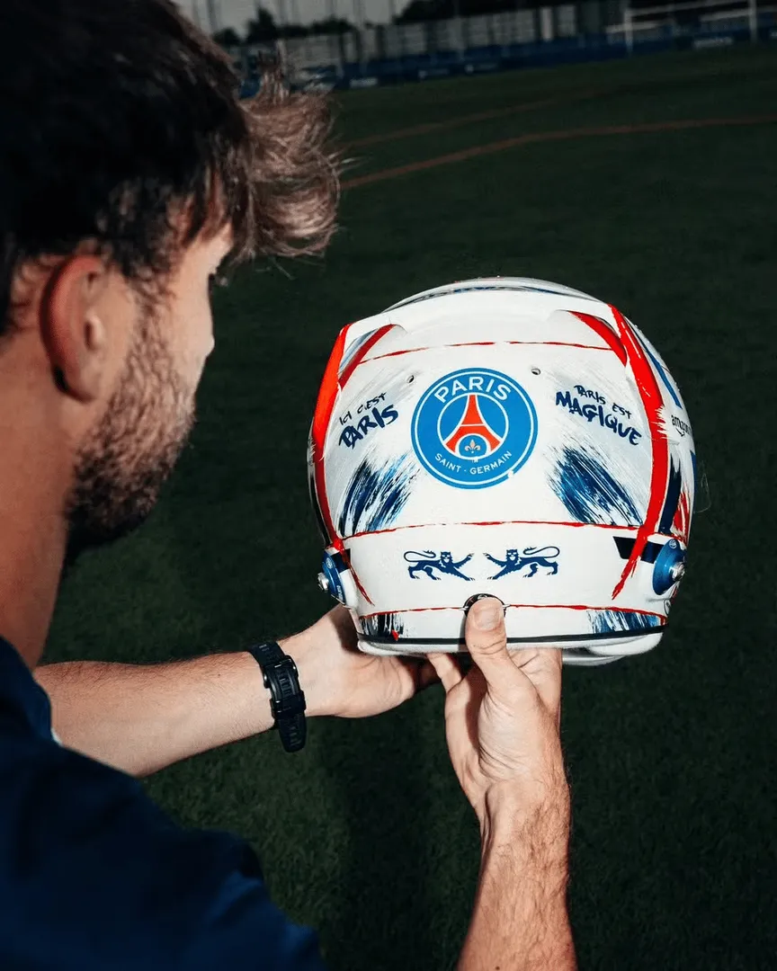 pierre gasly capacete PSG