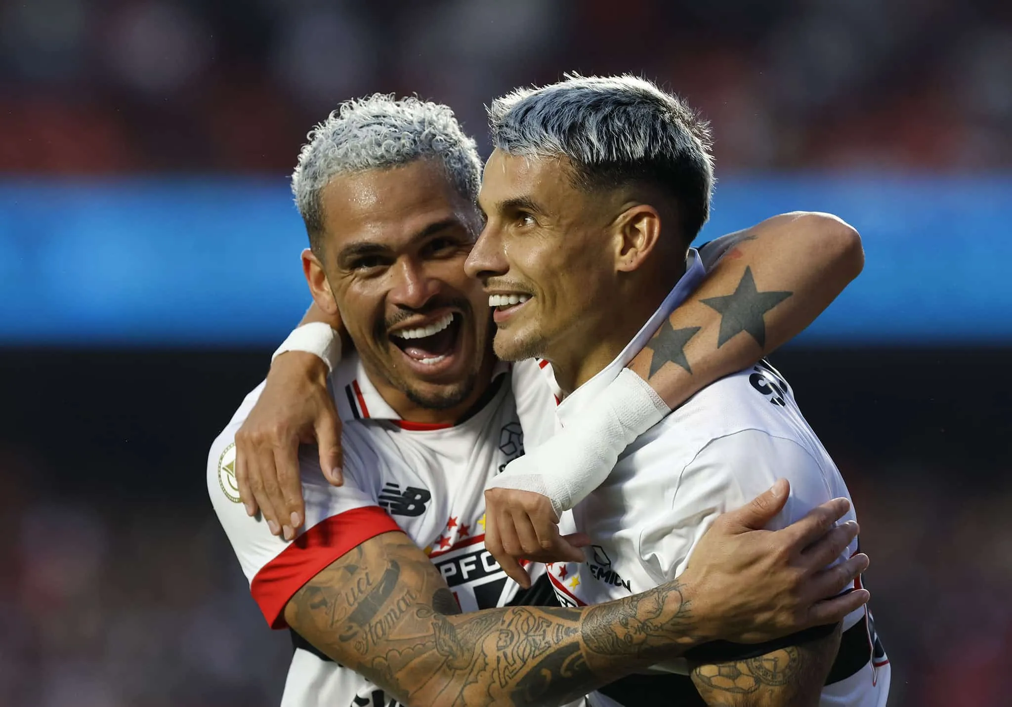 Ferreira e Luciano vibram com a vit&oacute;ria do S&atilde;o Paulo sobre o Bahia