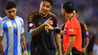 &lsquo;Tocava em Messi e era falta&rsquo;: Guerrero detona arbitragem ap&oacute;s derrota para Argentina