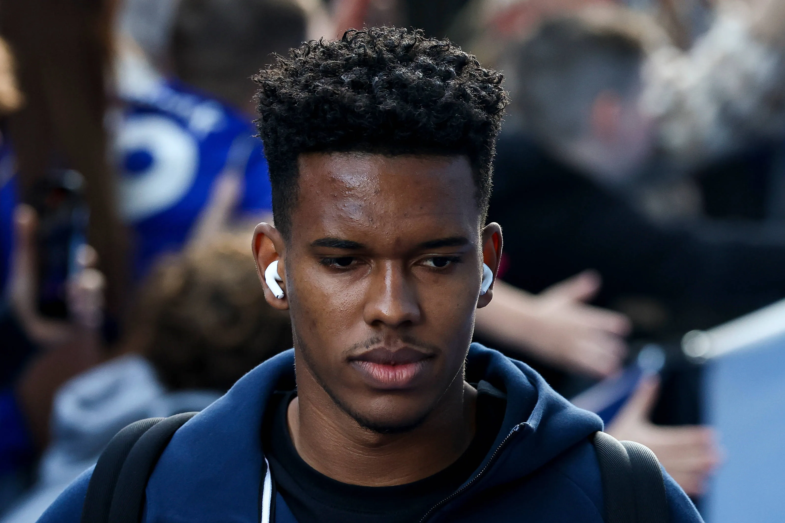 Estêvão antes de jogo do Chelsea