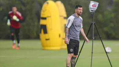 Noriega: Pel&eacute; e Messi nos EUA t&ecirc;m diferen&ccedil;as que v&atilde;o al&eacute;m do campo