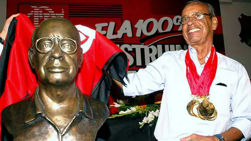 Carlinhos mostrou o que &eacute; um &iacute;dolo que ama seu clube de verdade
