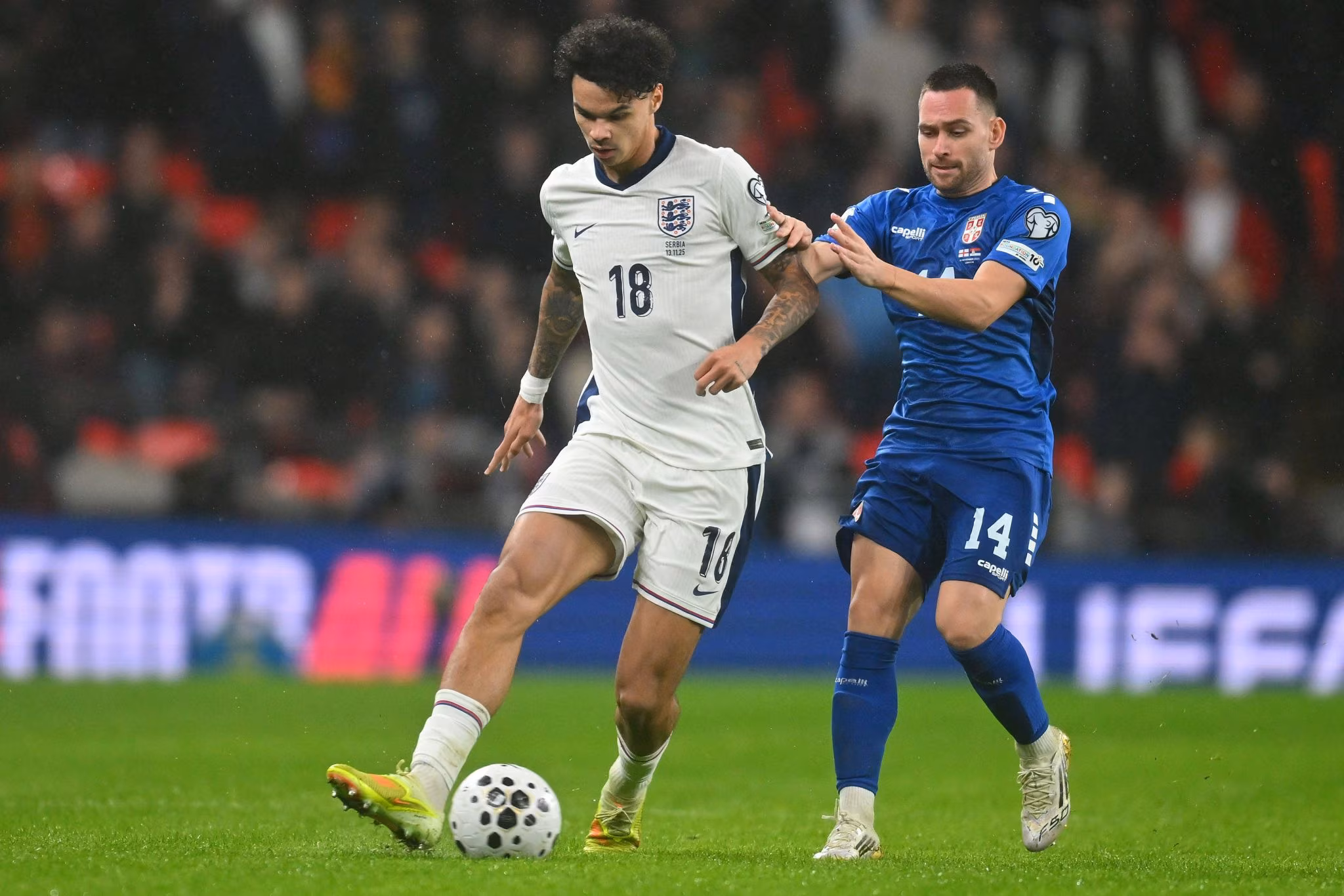 Nico O'Reilly em amistoso da sele&ccedil;&atilde;o inglesa