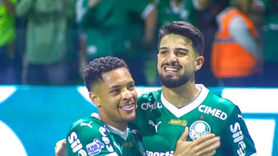 Dupla resolve de novo para um Palmeiras ainda mais l&iacute;der contra o Santos