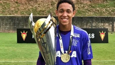Quase seis anos depois, Flamengo fecha acordo com &uacute;ltima fam&iacute;lia de trag&eacute;dia no Ninho