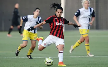 A experi&ecirc;ncia de Thaisa no rec&eacute;m-criado time feminino do Milan: &ldquo;Comecei a enxergar o futebol de outra maneira&rdquo;