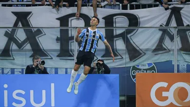 Aravena se consolida como protagonista improv&aacute;vel da recupera&ccedil;&atilde;o do Gr&ecirc;mio