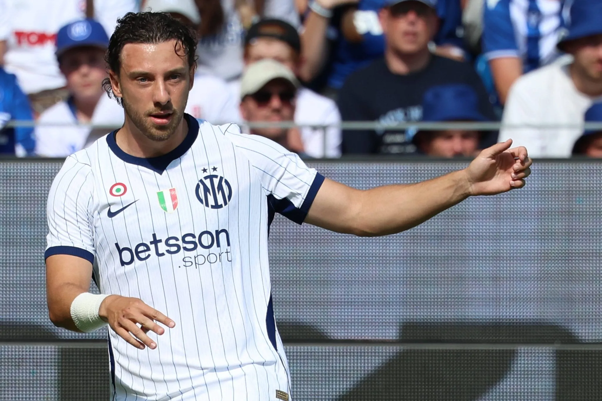 Carlos Augusto em jogo da Internazionale