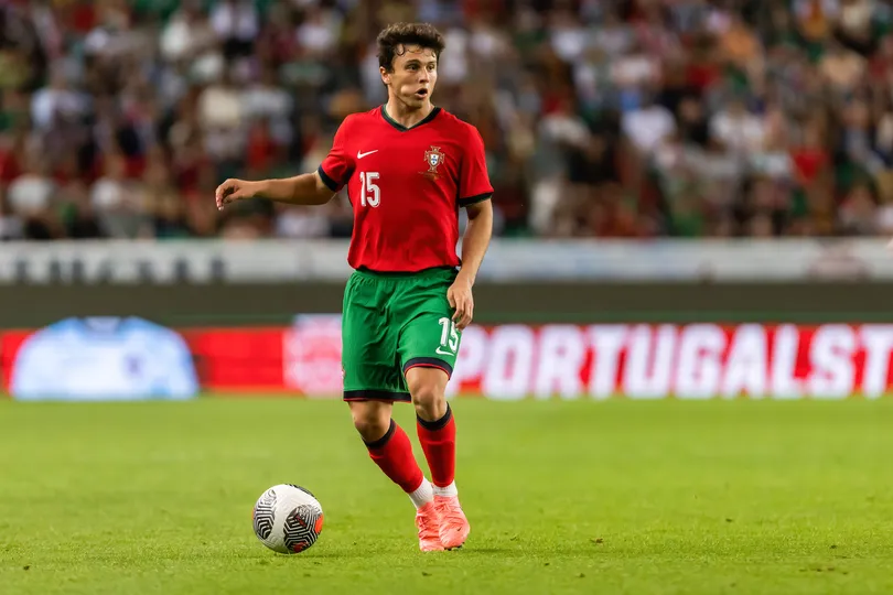 Foto: (IconSport) - Jo&atilde;o Neves, de Portugal