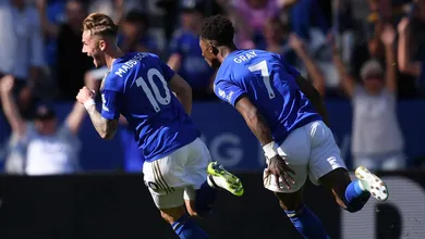Gola&ccedil;o de Maddison d&aacute; &oacute;tima vit&oacute;ria ao Leicester e estende pesadelo do Tottenham fora de casa