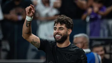 Garro, Memphis e Yuri mostram que hist&oacute;ria no Corinthians n&atilde;o teve ponto final