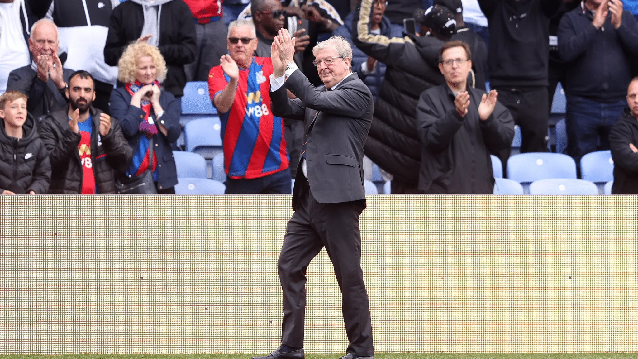 Para uma emerg&ecirc;ncia, um especialista: Roy Hodgson volta ao comando do Crystal Palace