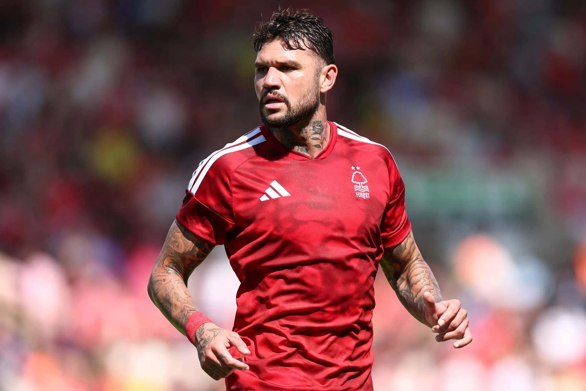 Morato em a&ccedil;&atilde;o pelo Nottingham Forest