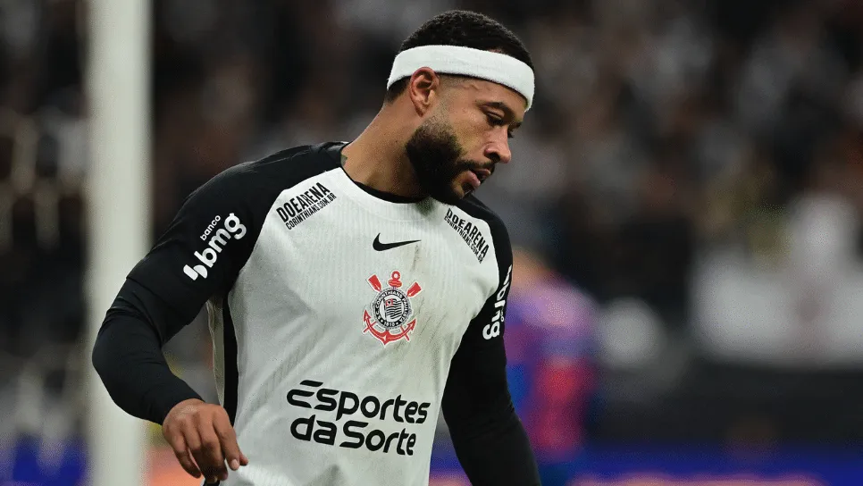 Organizada do Corinthians promete Memphis e cobra elenco, comiss&atilde;o t&eacute;cnica e diretoria