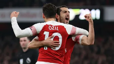 Mkhitaryan voltou com tudo e comandou goleada do Arsenal sobre o Bournemouth