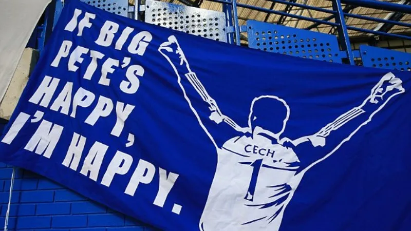 Cech recebeu o respeito que um &iacute;dolo merece na volta a Stamford Bridge