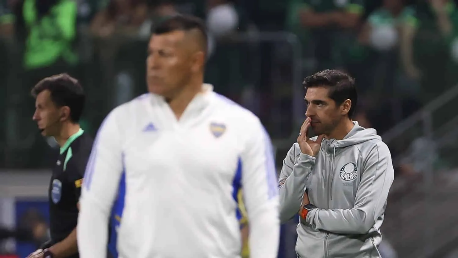 Abel defende escolhas na elimina&ccedil;&atilde;o do Palmeiras: &lsquo;Durmo na cama que eu fa&ccedil;o&rsquo;