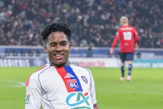Endrick &lsquo;revive&rsquo; era Abel em primeiro jogo do Lyon e abre d&uacute;vidas se ser&aacute; camisa 9