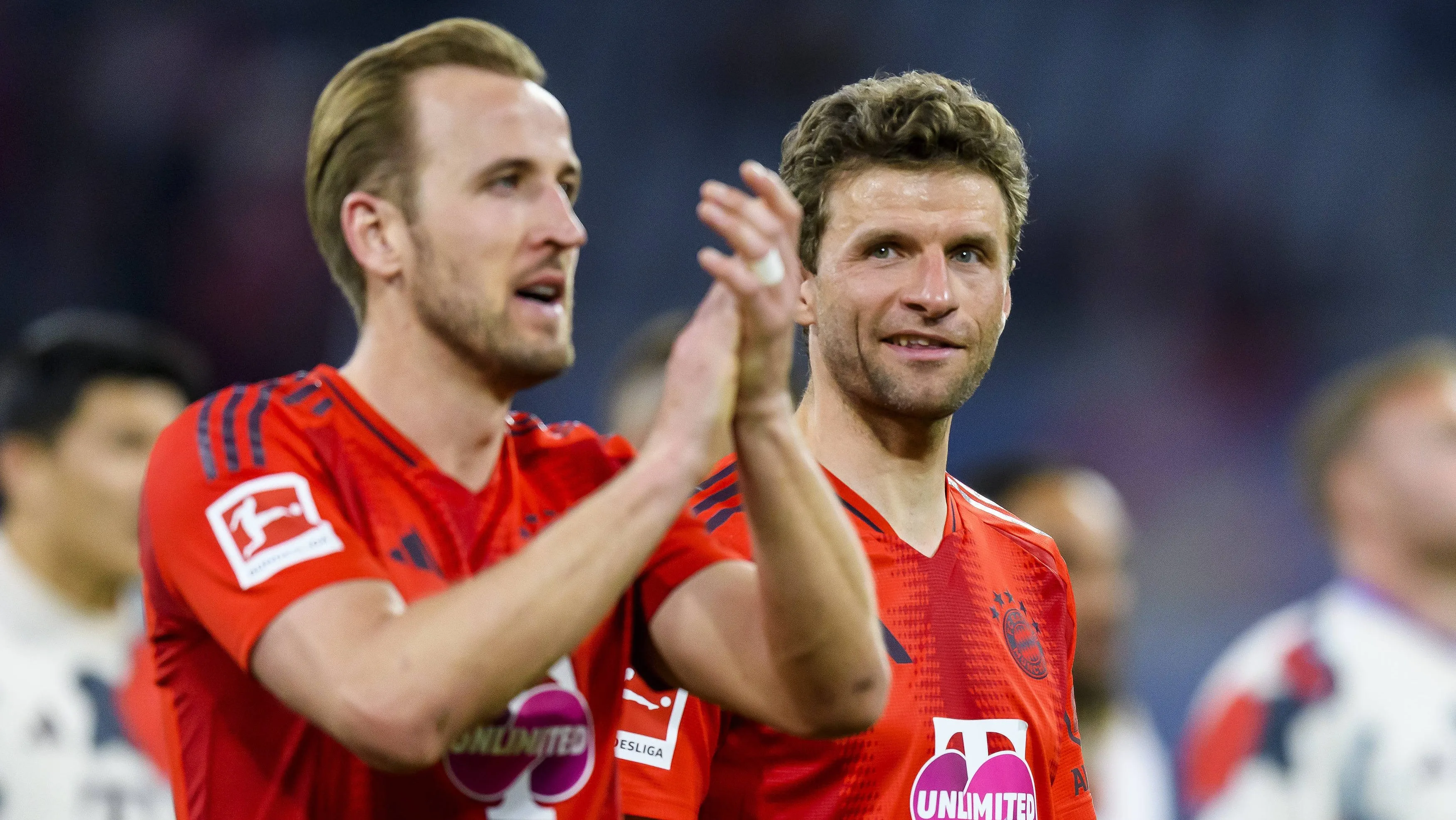 &lsquo;Fazem tudo parecer f&aacute;cil&rsquo;: M&uuml;ller ignora Kane e revela torcida por Bola de Ouro