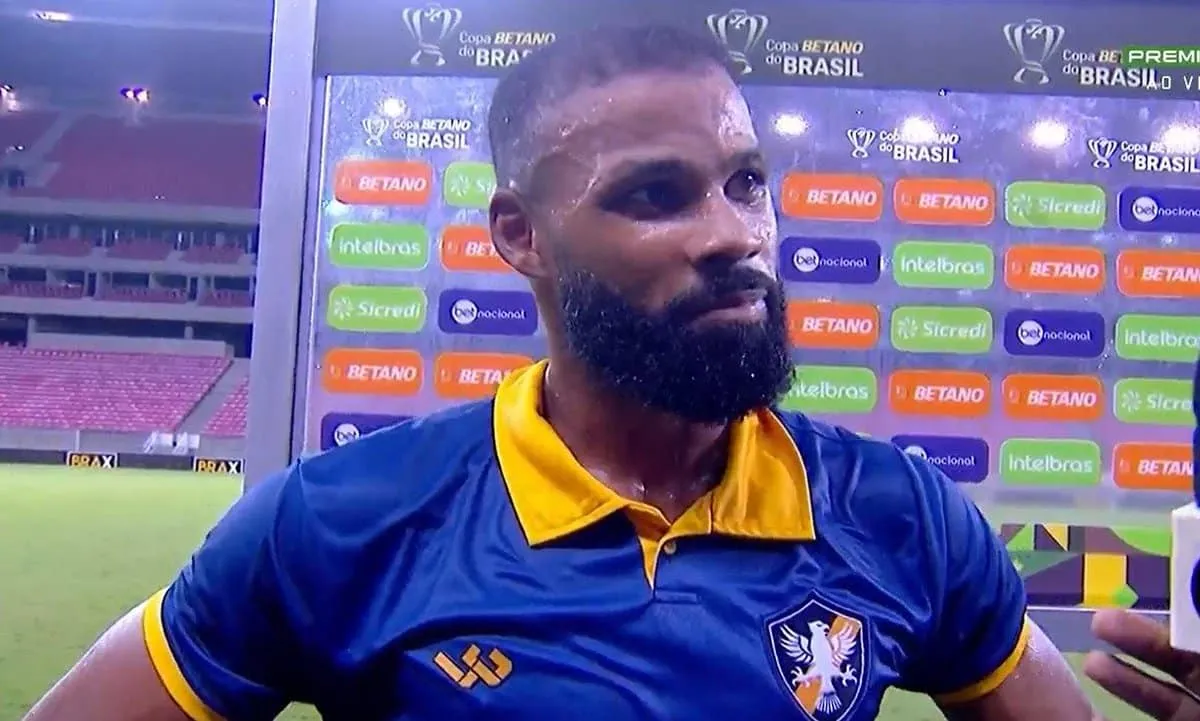 O intermin&aacute;vel Fernandinho inspirou a classifica&ccedil;&atilde;o do Retr&ocirc; sobre o Ava&iacute; na Copa do Brasil