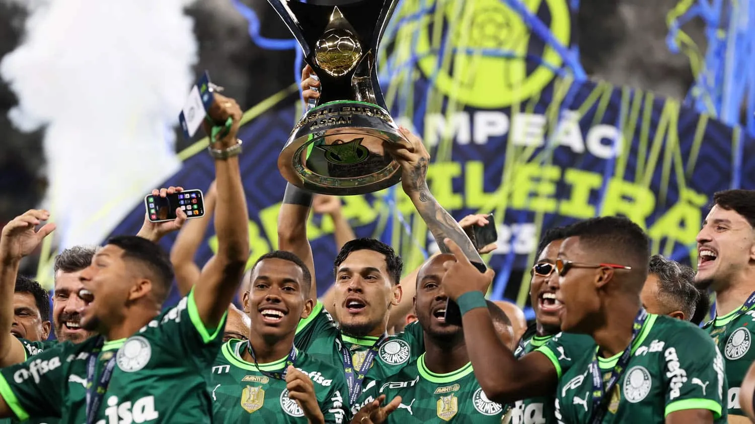 Pode chorar, espernear, mas Palmeiras &eacute;, de novo, favorit&iacute;ssimo ao Brasileir&atilde;o