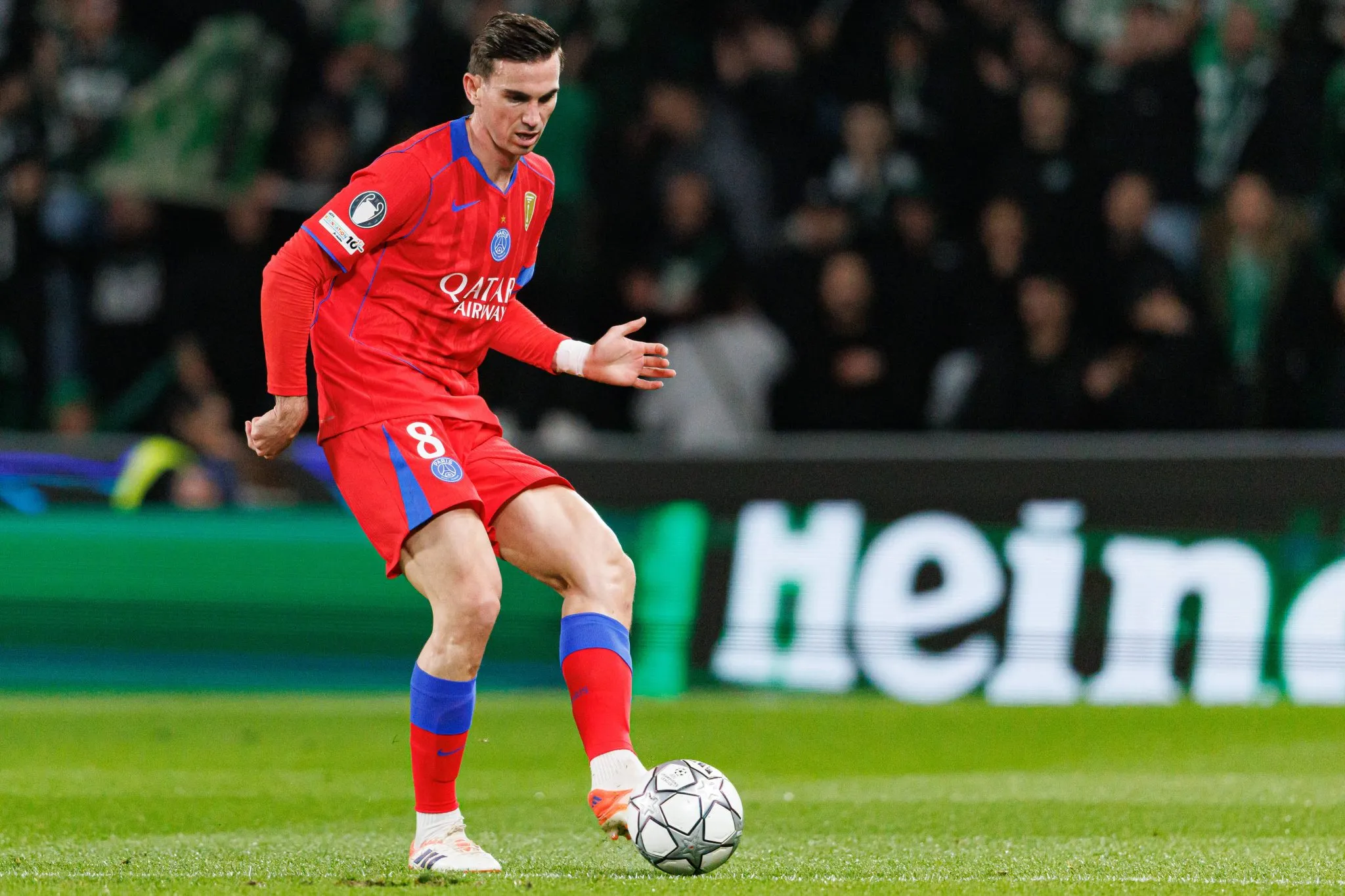 Fabi&aacute;n Ruiz se recupera de les&atilde;o no Paris Saint-Germain