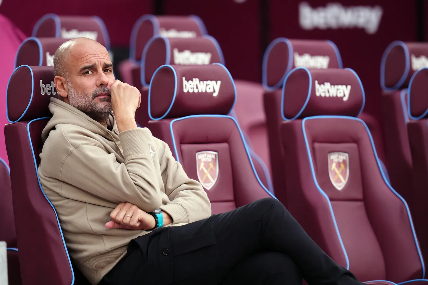 Foto: (Imago) - Pep Guardiola, t&eacute;cnico do Manchester City