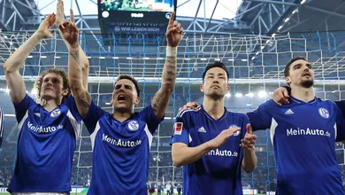 O Schalke perdia do Bremen at&eacute; os 35 do 2&deg; tempo, mas arrancou uma virada monumental na luta contra a queda